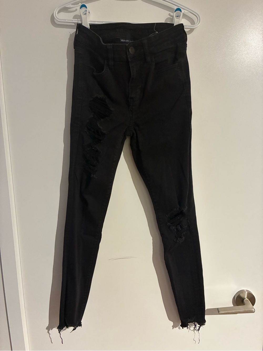 American Eagle Outfitters Black Distressed High-Rise Skinny Jeans